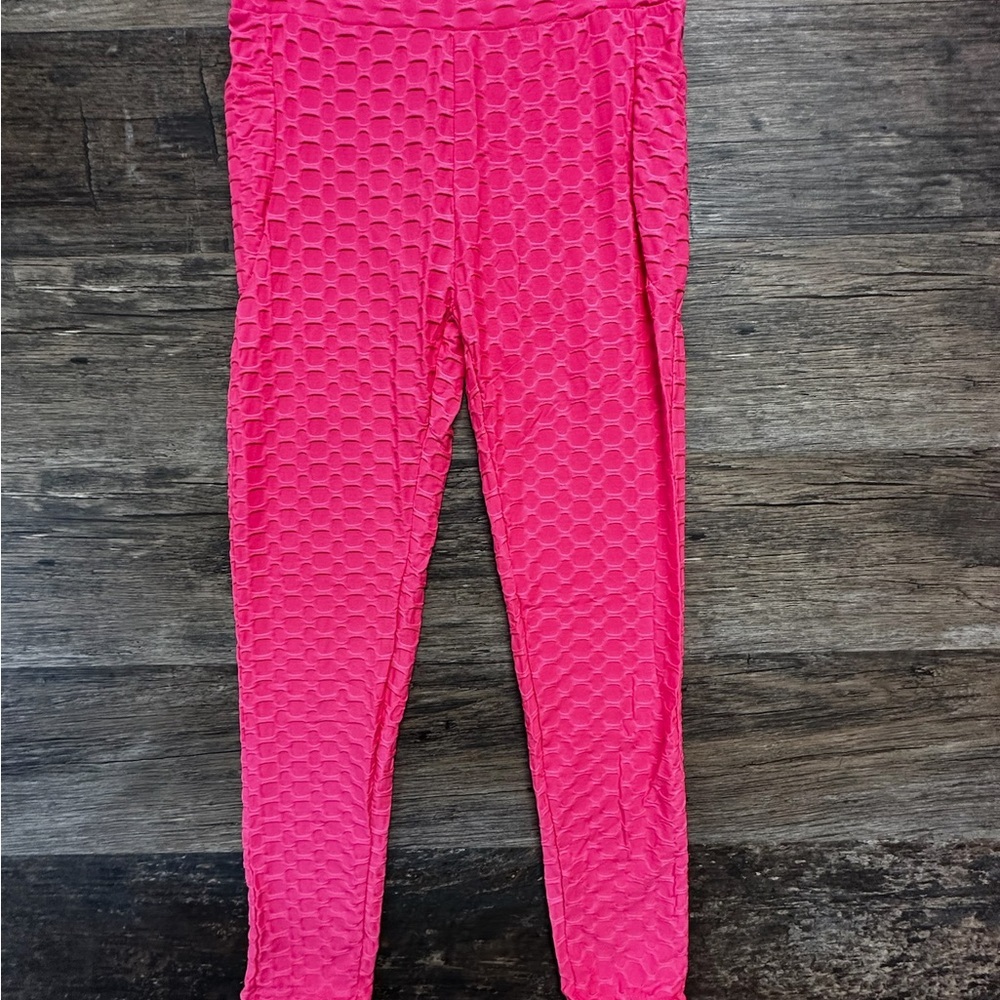 Hot Pink Textured‎ Ruched Scrunched Butt Leggings Full-Length NWOT